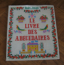Abécédaire broderie point de croix ancien Livre modes & travaux 1984