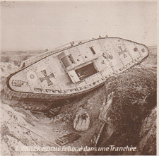 TANK ALLEMAND TRANCHEE PHOTO