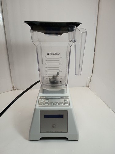 Blendtec total blender white