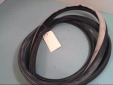 Joint de porte avant droite VOLKSWAGEN PASSAT 4 PHASE 1 BREAK 3B0867366J