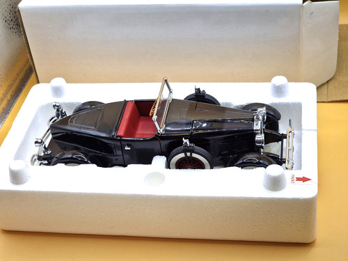 Danbury mint diecast 1927 - 1:24,