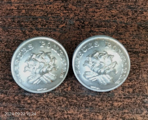 Lot boutons aluminium - lot,