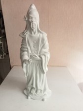 statuette en porcelaine de