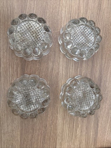 Dessous pieds de table - de,