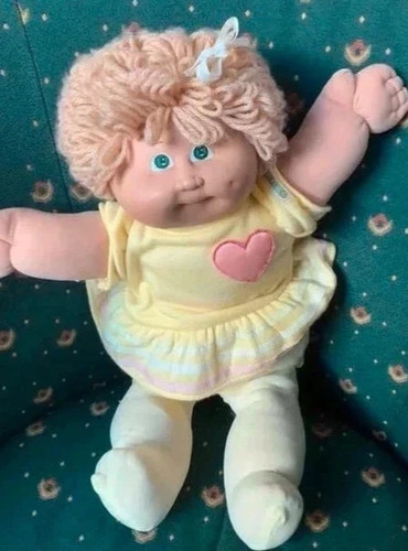 Petite fille cabbage patch kid
