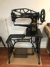 Machine à coudre Singer 29K51 