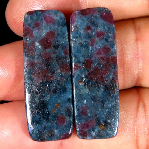 Cabine coussin kyanite - , rubis