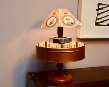Réplique du Praxinoscope d’Emile Reynaud avec lampe et ses dix bandes à animer