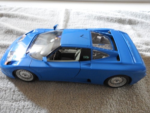 Voiture miniature bugatti - voiture,