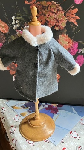 Manteaux neuf poupee - manteaux,