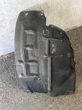 PARE-BOUE AILE AVANT GAUCHE