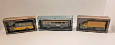 lot de 2 Camions d'autrefois  et 1 autobus d'autrefois échelle 1/43 Altaya