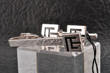 Barres de cravate et boutons