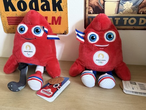 Lot peluches phryge mascotte - lot,