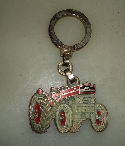Porte clé tracteur massey - clé,