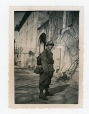 PHOTO snapshot, un militaire