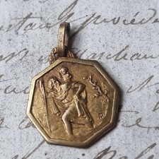 Pendentif Médaille Saint
