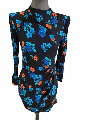 Superbe robe modèle - superbe,