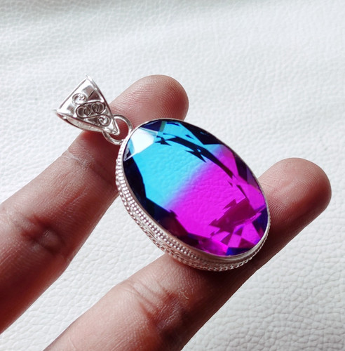 Pendentif pierre précieuse