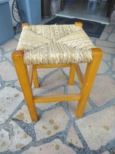 TABOURET DE CAMPAGNE FERME EN BOIS CLAIR ET ASSISE PAILLE COMME NEUF