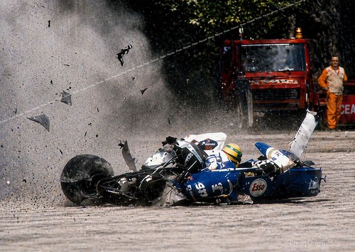 Photo ayrton senna accident - photo, a4