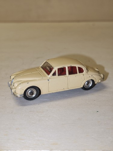 Voiture dinky toys jaguar 4 - toys, 3,4