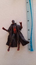 Figurine articulée Spider-Man avec veste en jean