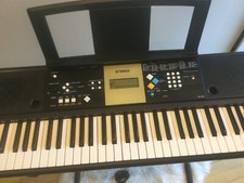 synthetiseur Yamaha YPT-220