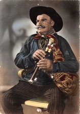 15-FOLKLORE D AUVERGNE-JOUEUR DE CABRETTE-N�384-B/0155