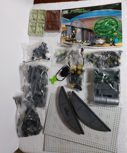 Mega blocks alien - mega, agency