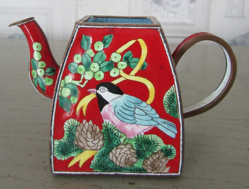 Théière miniature émaillée