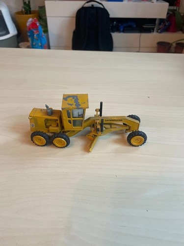 Camion caterpillar marque - camion,