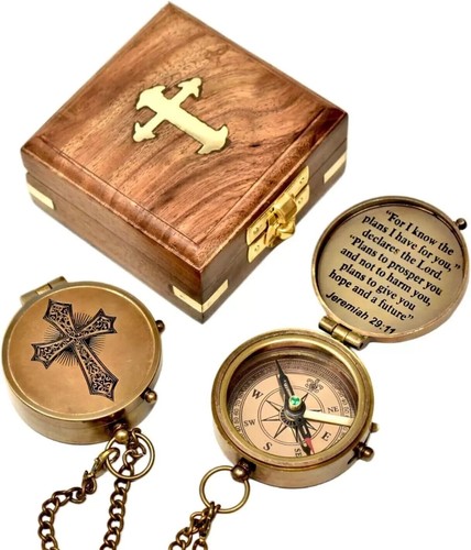 Boussole laiton gravée - boussole, en