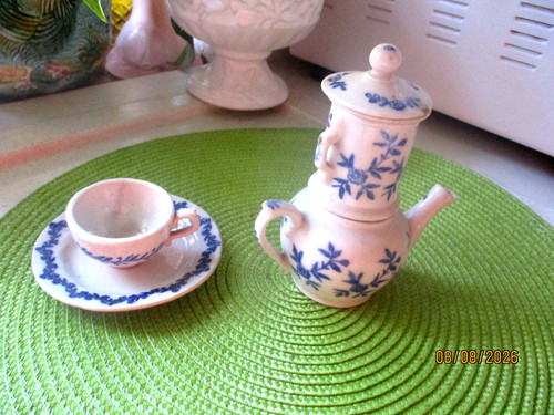 Uze dinette cafetiere et - st,