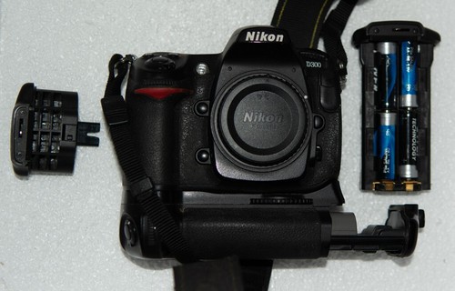 Nikon 300 d10 - nikon, 300+mb-d10
