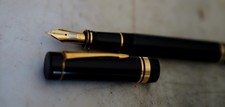 STYLO PLUME PARKER DUOFOLD CENTENNIAL 1 ERE GENERATION - PLUME OR MASSIF 18 CTS