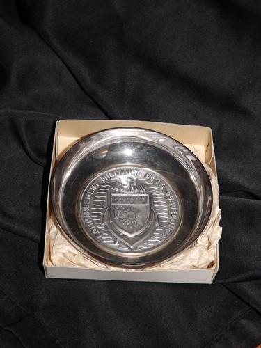 Coupelle medaille commandement - coupelle,