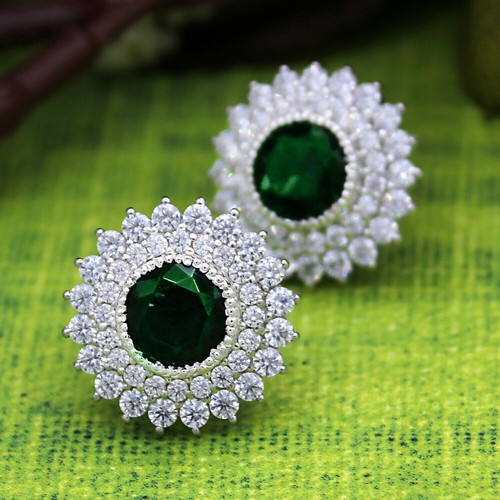Boucle oreille tige - d'oreille, à