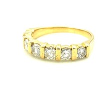 MAGNIFIQUE BAGUE OR 18 CARATS