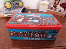 Boîte rectangulaire en metal