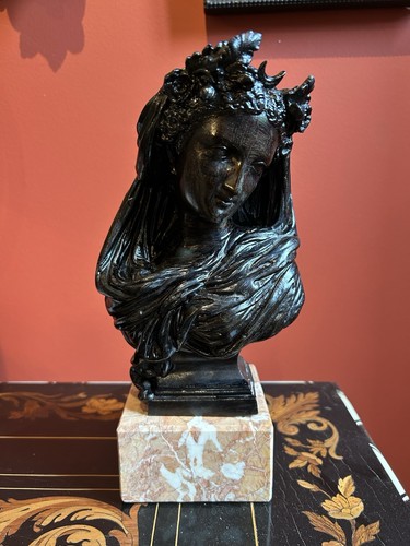 Petite statue buste déesse - petite,