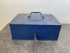 Ancien Petit Coffre Métal