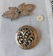 Paire attache cape boucle de ceinture  argenté attache vêtements anciens 1900