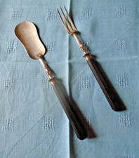 Couverts à dessert anciens