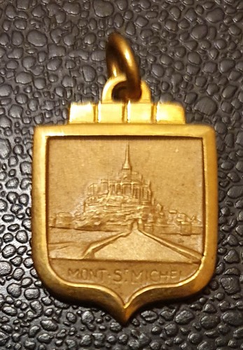 Jolie médaille religieuse