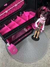 Lit cercueil pour poupée MONSTER HIGH Draculaura