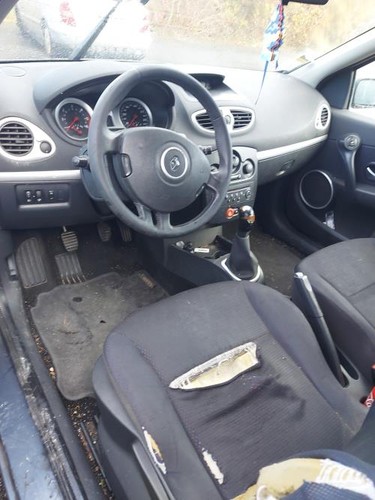 Calandre droite renault - clio, 3