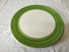 Plat de service rond en