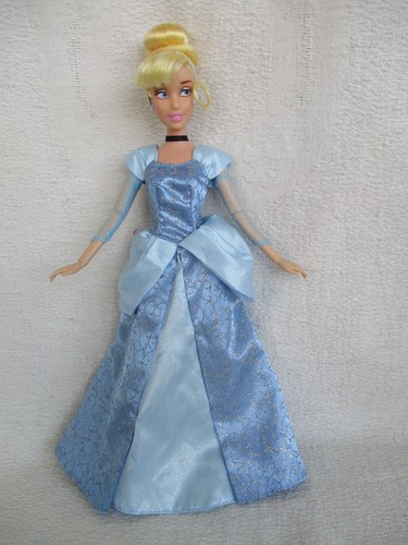 Poupée barbie disney - ★,