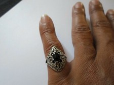 bague en argent massif, marquise ajourée, onyx et marcassites, t. 50